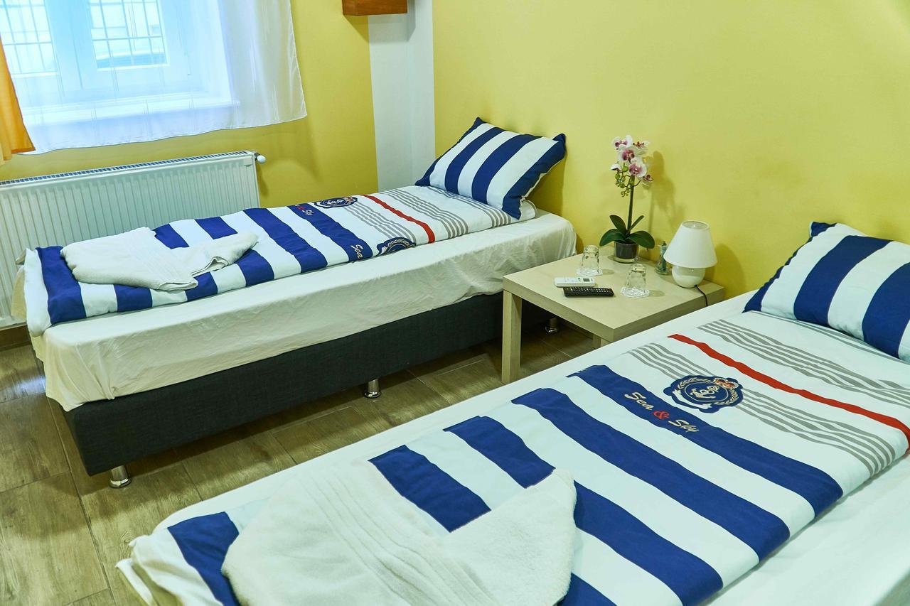 בודפשט Deniz Guesthouse מראה חיצוני תמונה